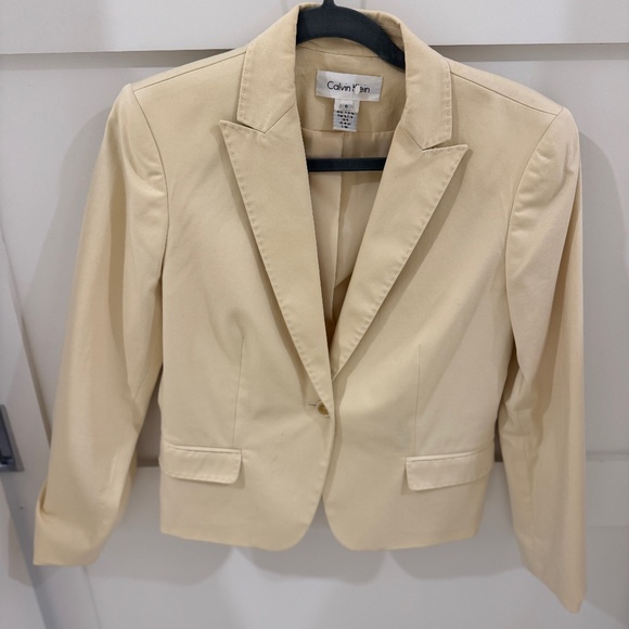 Calvin Klein, Size 6, short blazer, cream color - Picture 1 of 2